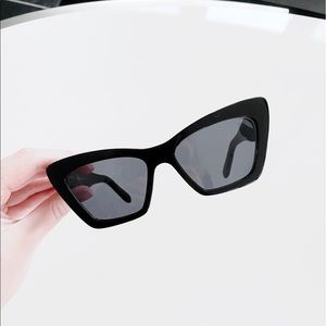 FERRAGAMO Sunglasses